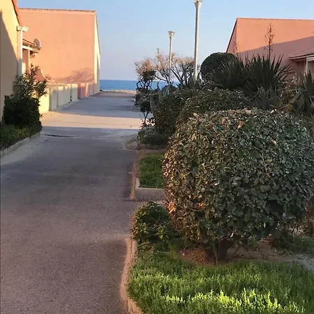 Leucate, Maison Dans Village Naturiste Eden à 50 M De La Plage, 4 Personnes * Leucate